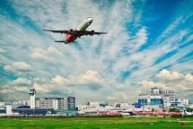 vietnam aviation market under double pressure as the sky increasingly crowded